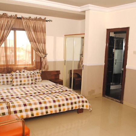 Aquatic Suites & Lounge Lagos Ngoại thất bức ảnh